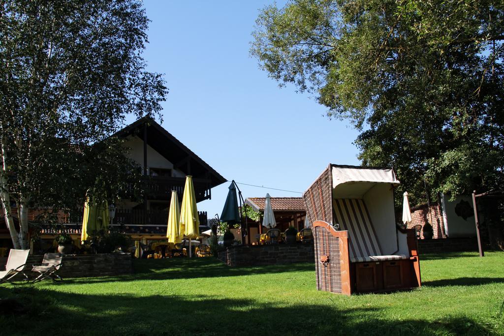 Landhotel Ewerts Insul Экстерьер фото